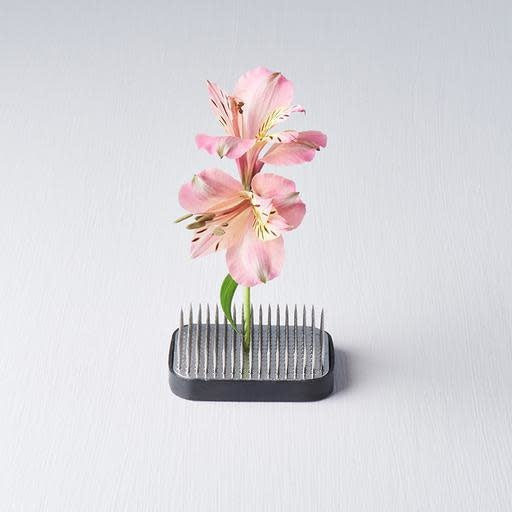 Floral Tool Rectangular 6.8x5cm Kenzan