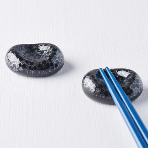 Chopstick Rest Pebble Black Sakura Design - Made In Japan | Japanese Tableware
