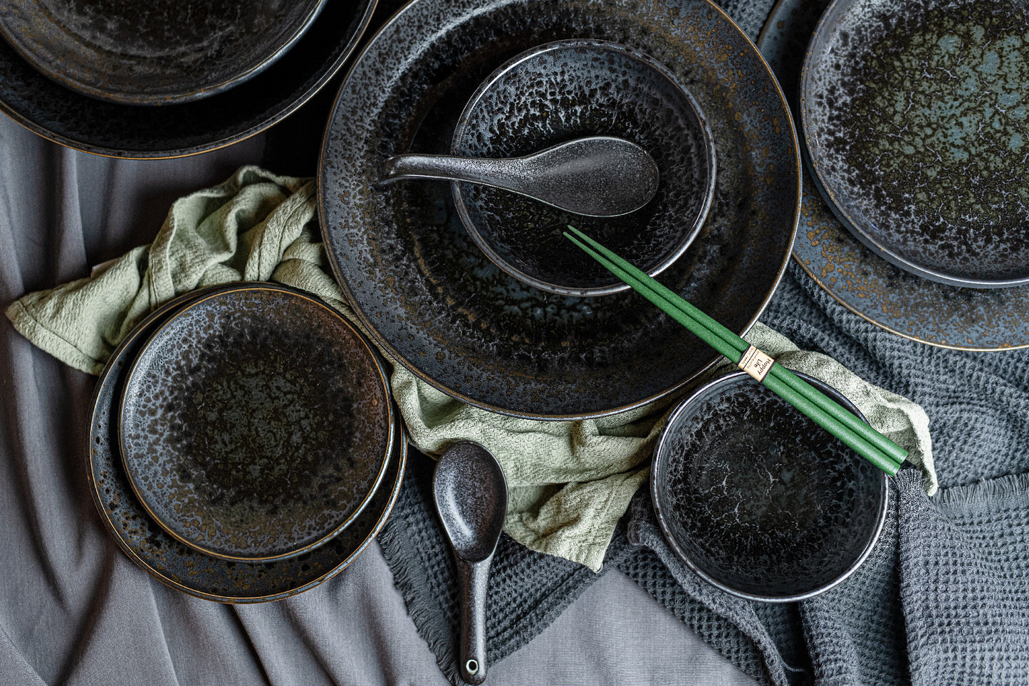 Black Pearl Plate High Rim 22cm