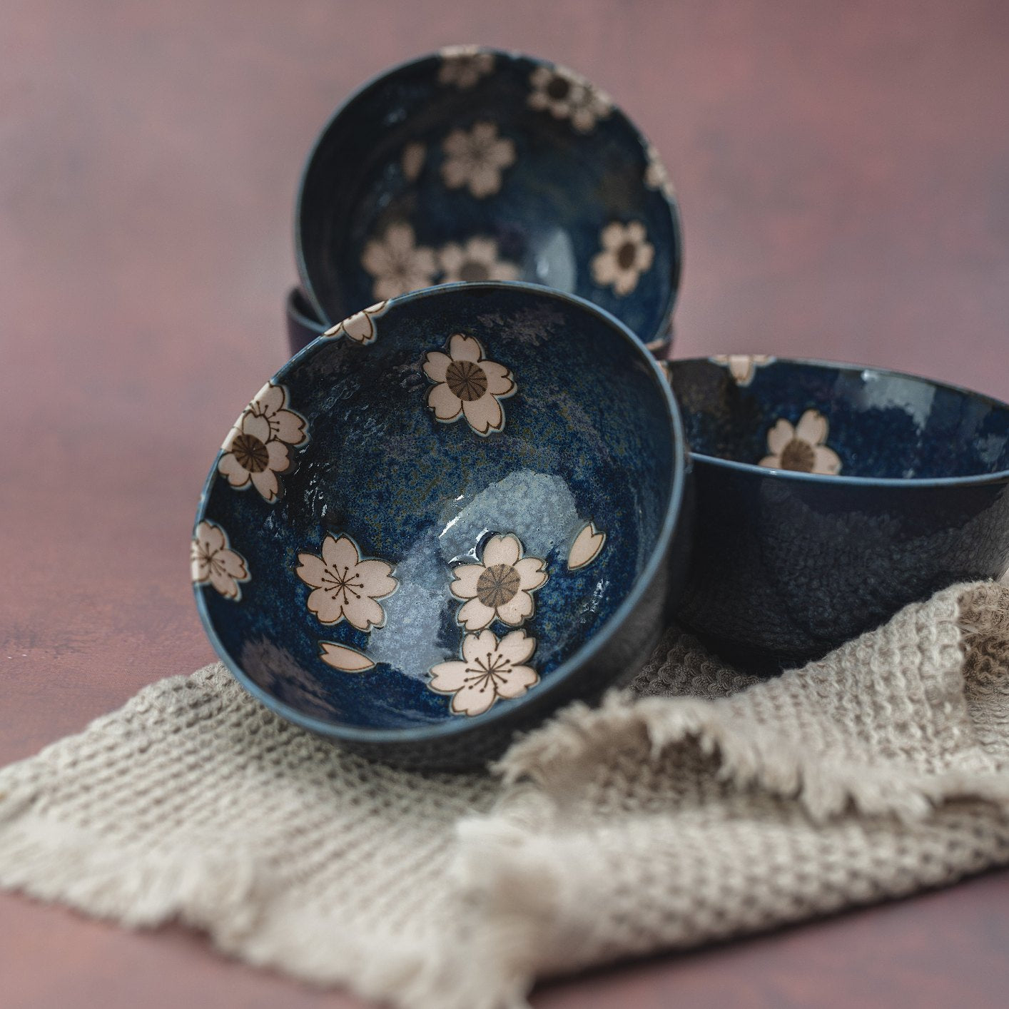 Bowl Set 4pcs Navy Pink Sakura Design