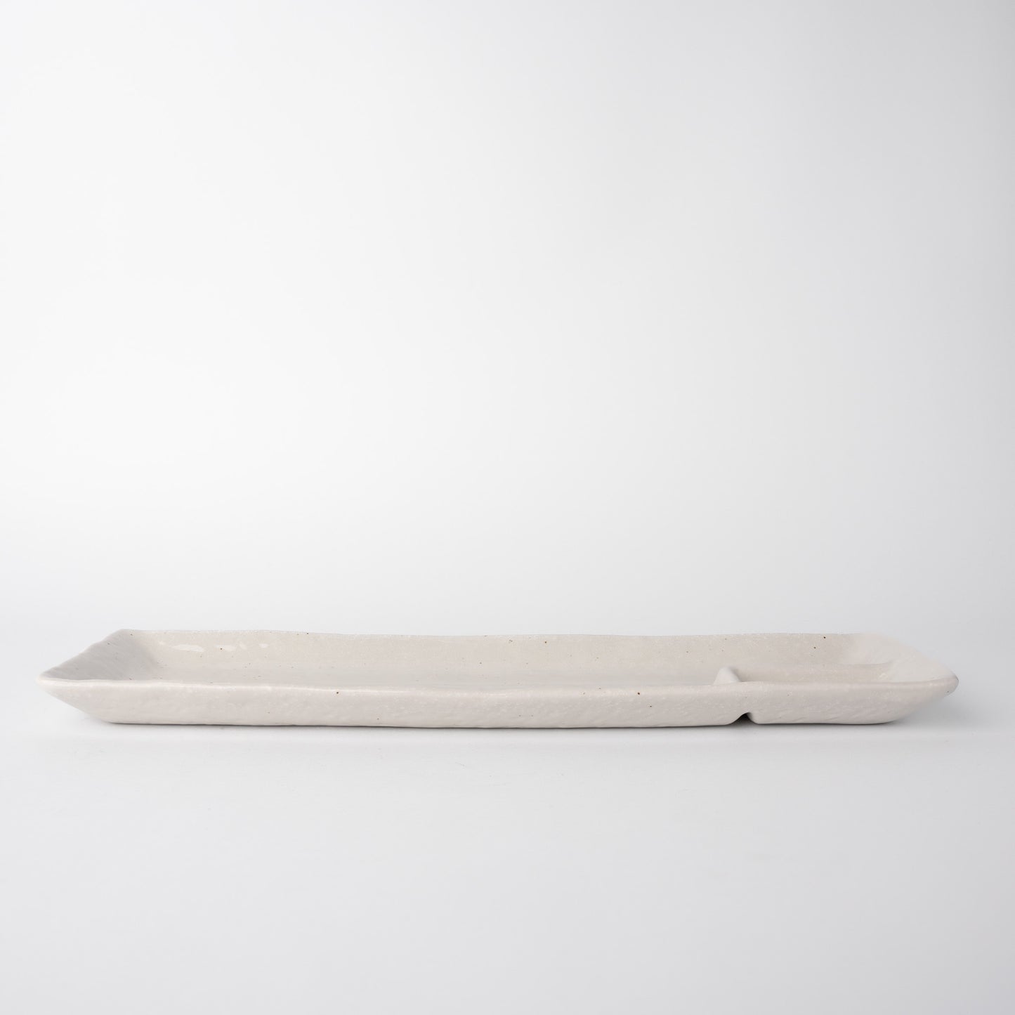 Dumpling Plate 33.2cm / White Contour Glaze