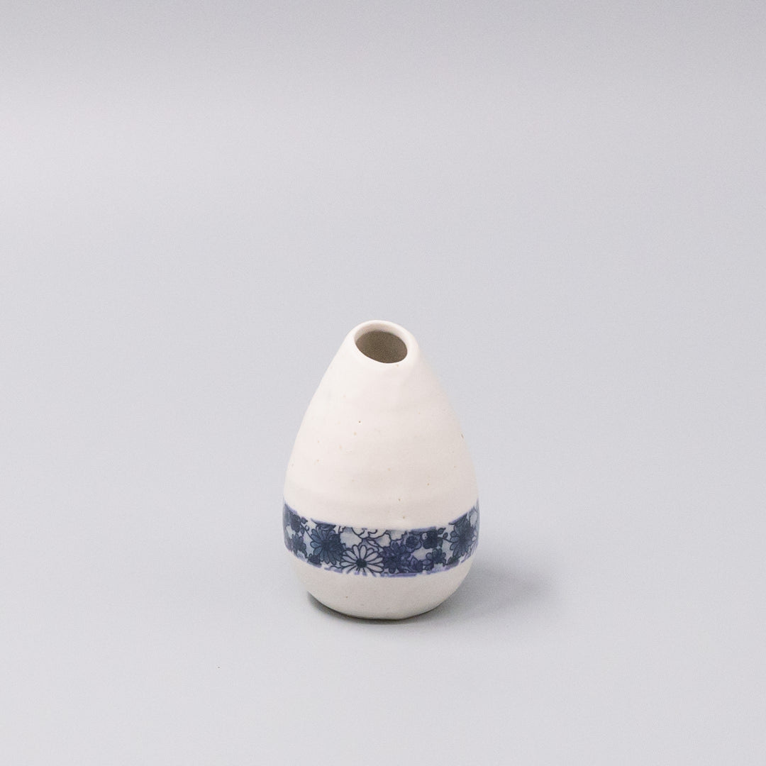 Vase Pinecone 10H White Yuzen
