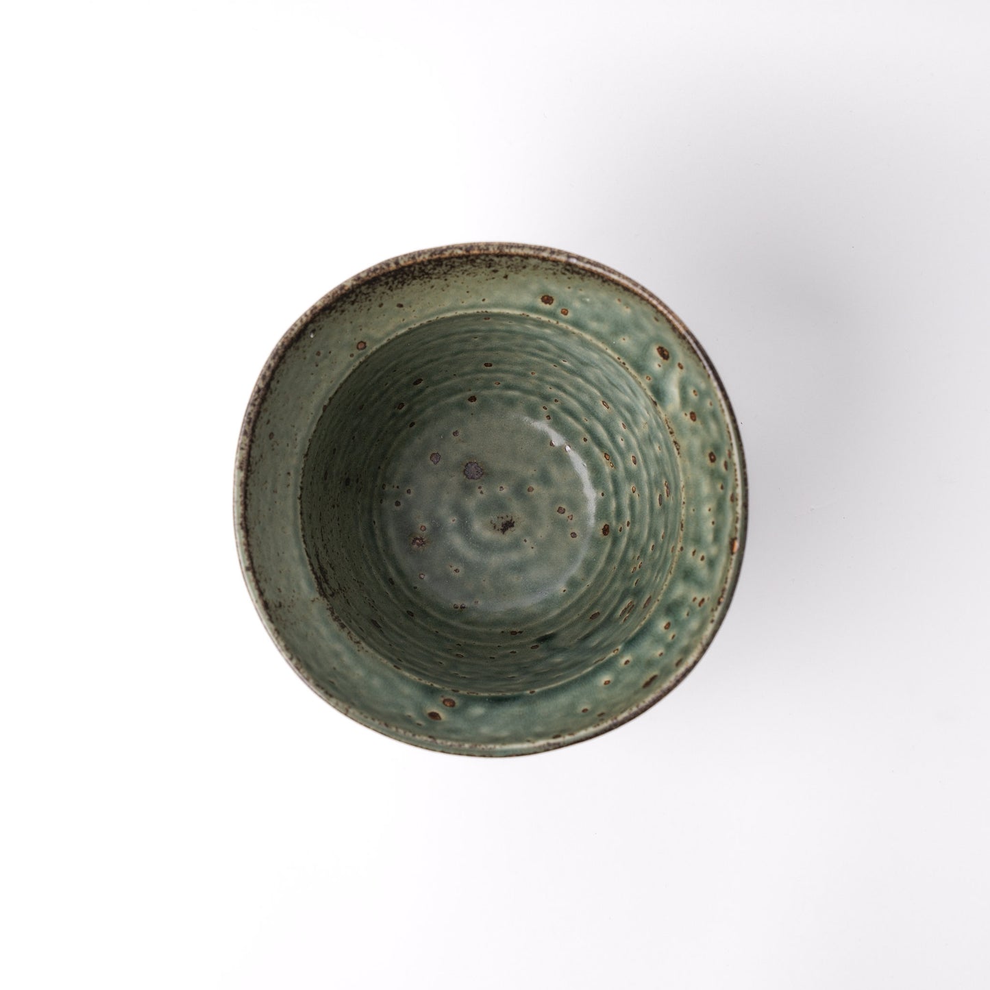 Front view of Japanese ceramic bowl 16cm Oribe Swirl glaze