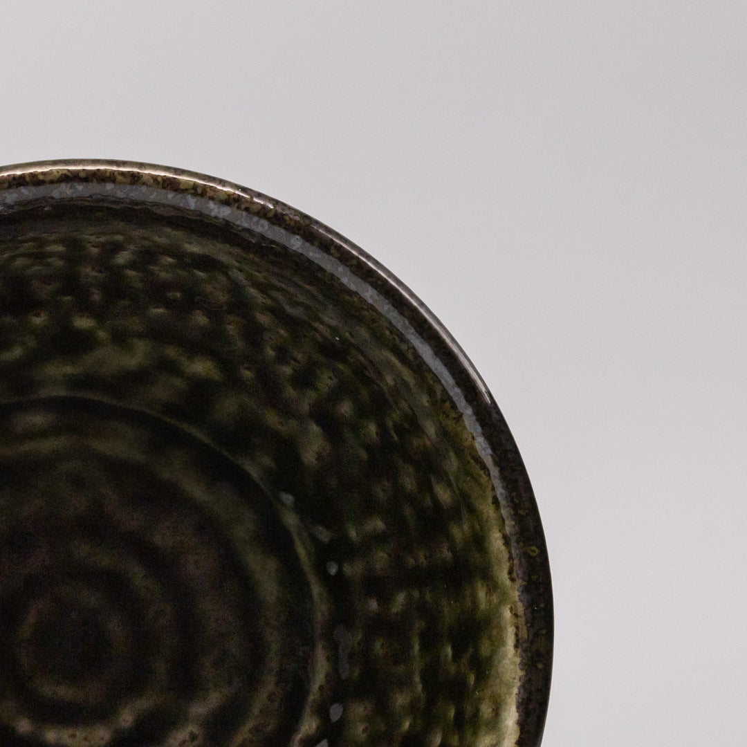 Shinogi Bowl 17.8cm Moss Black Glaze