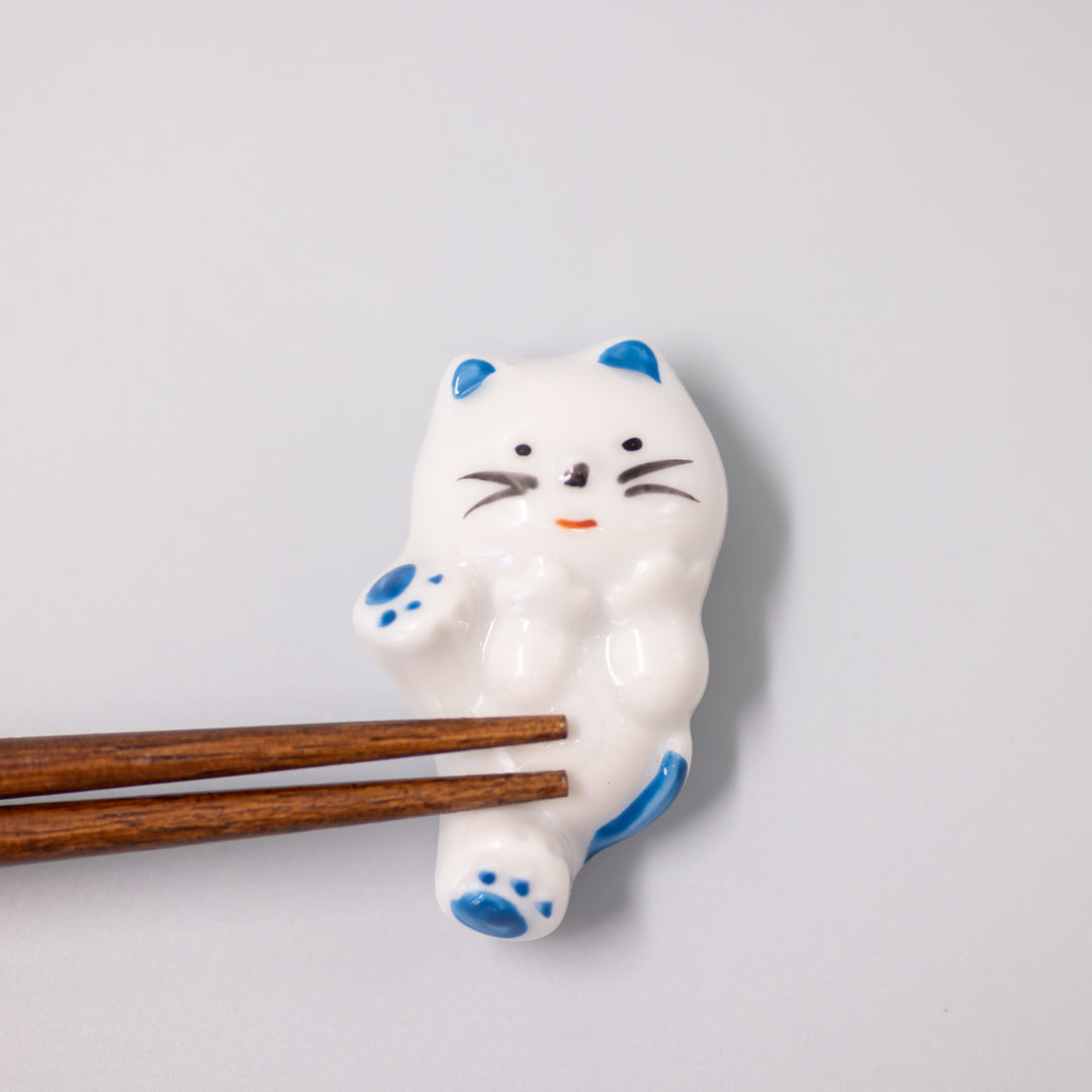 Relaxed Cat Chopstick Rest