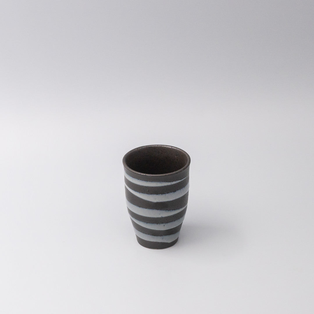 Light blue spiral pattern on black ceramic sushi mug, 300ml capacity.