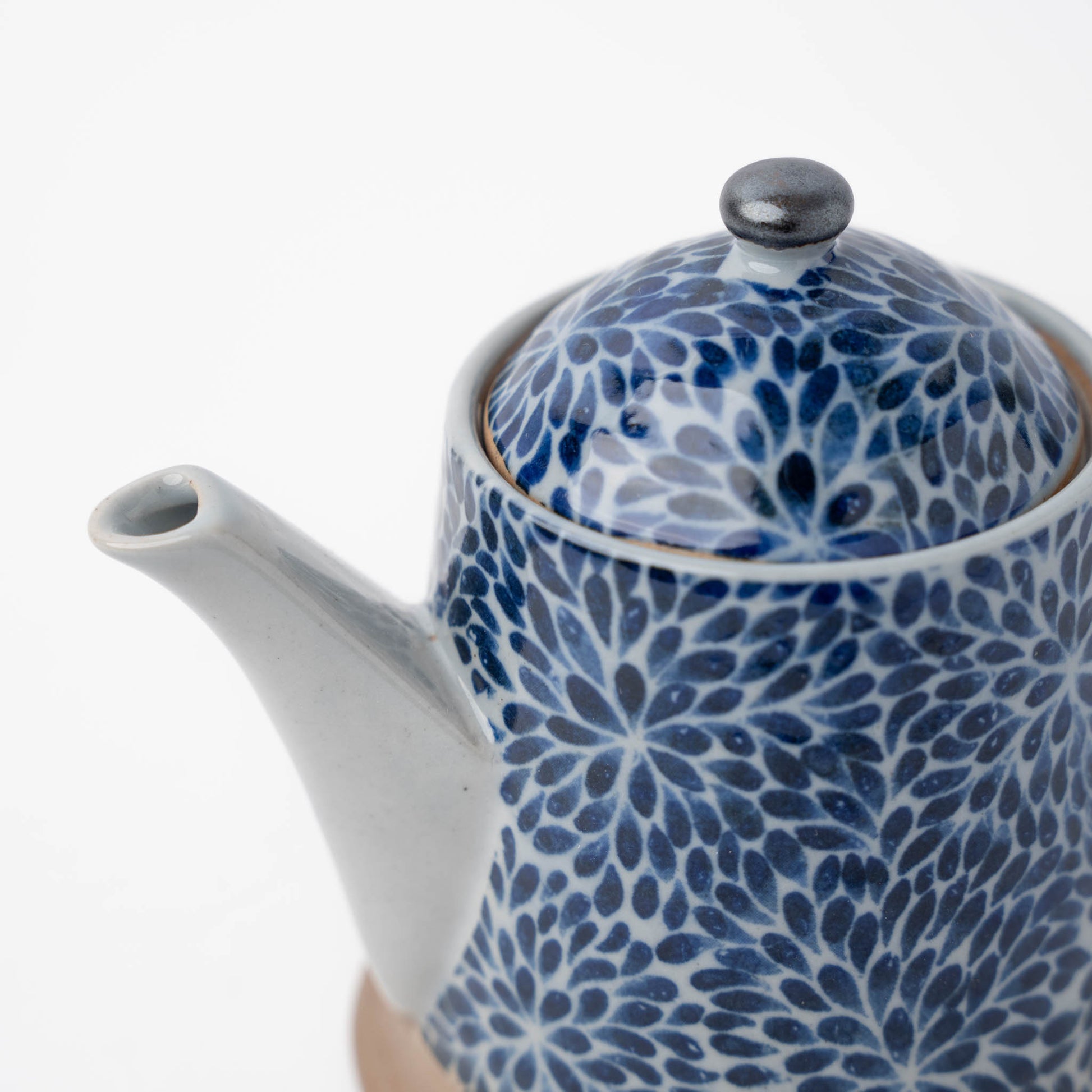 Teapot 400ml Chrysanthemum Design