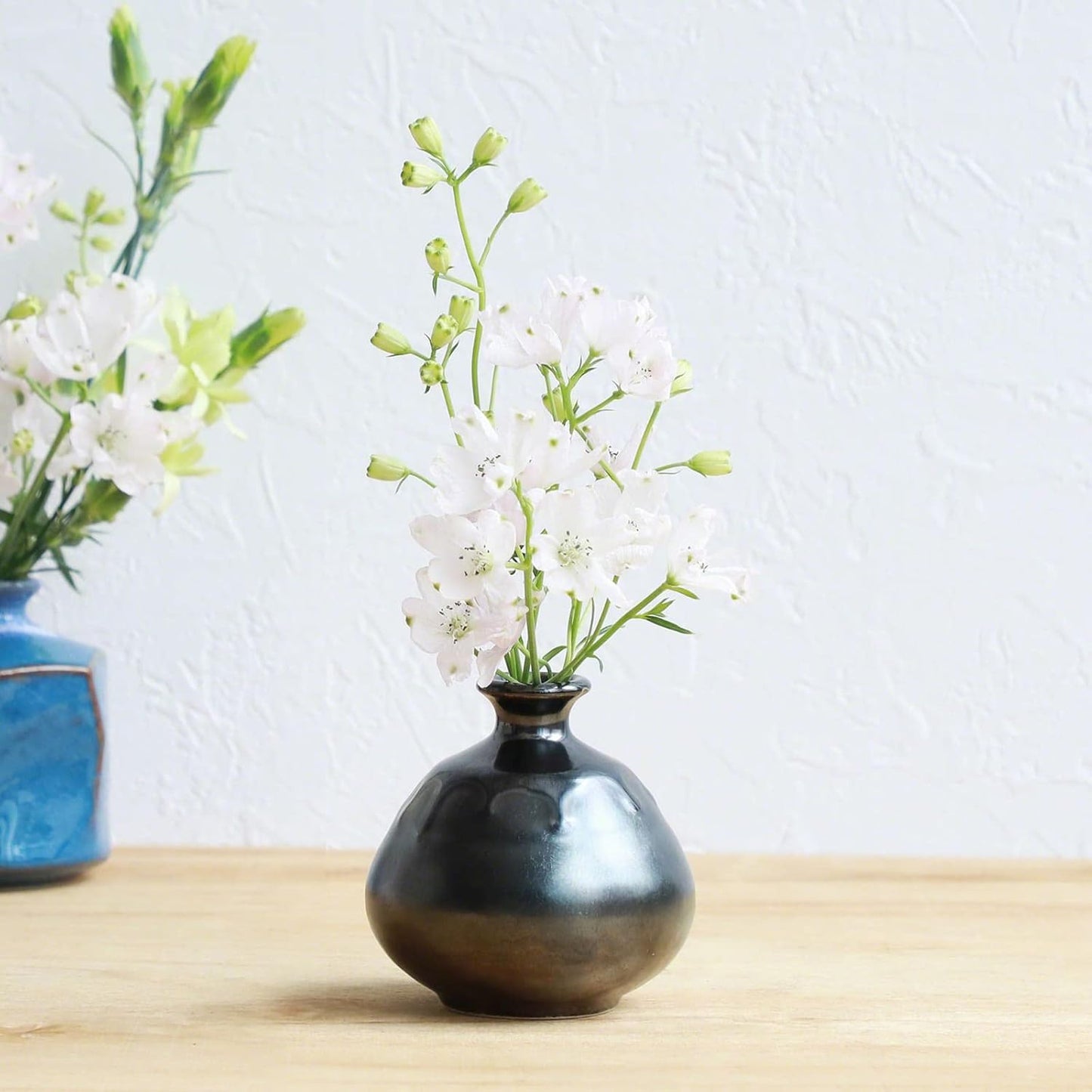 Vase Small Metallic Black Drip Dome