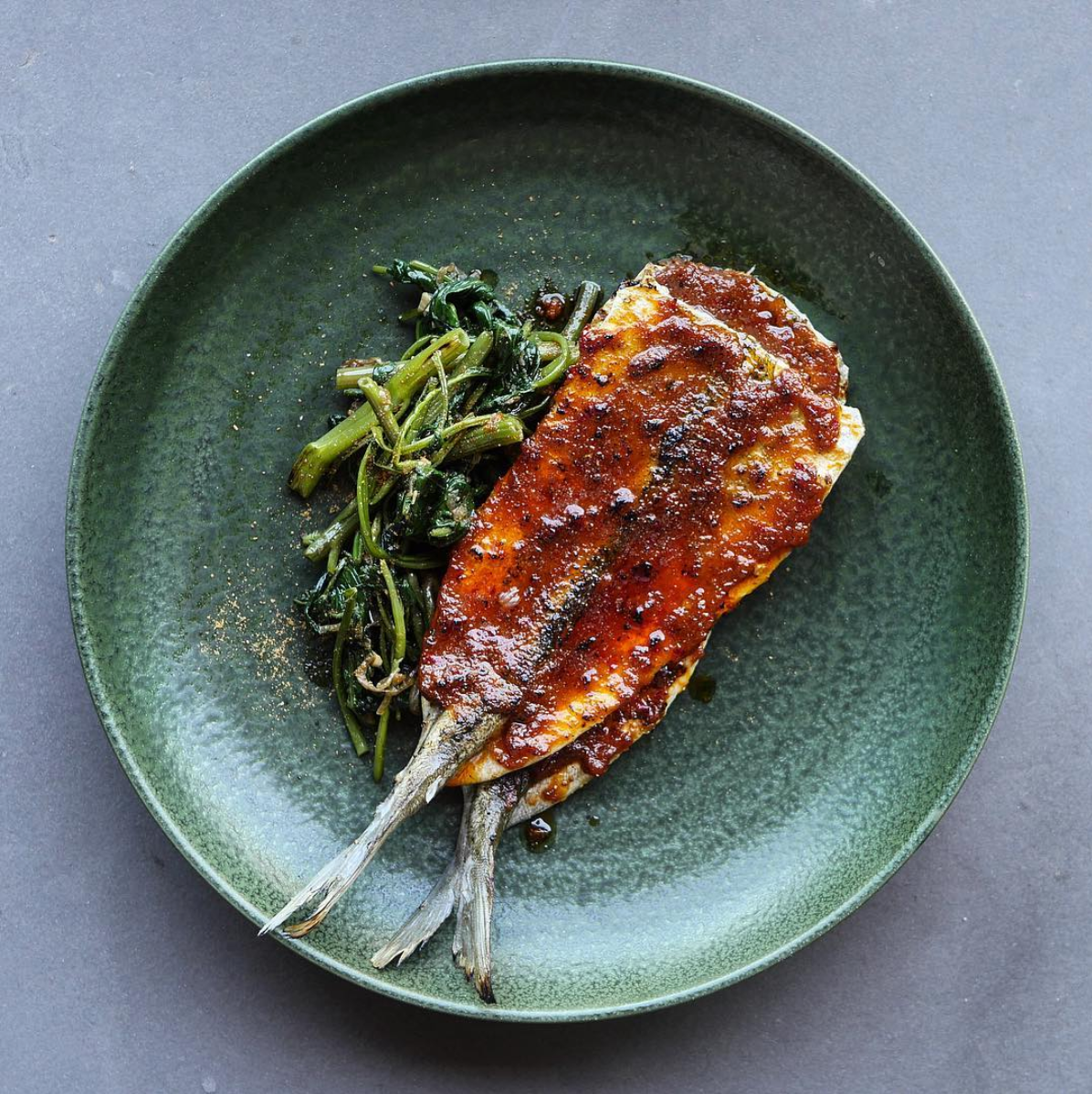 Bowl Oval 16cm Green Fade Glaze