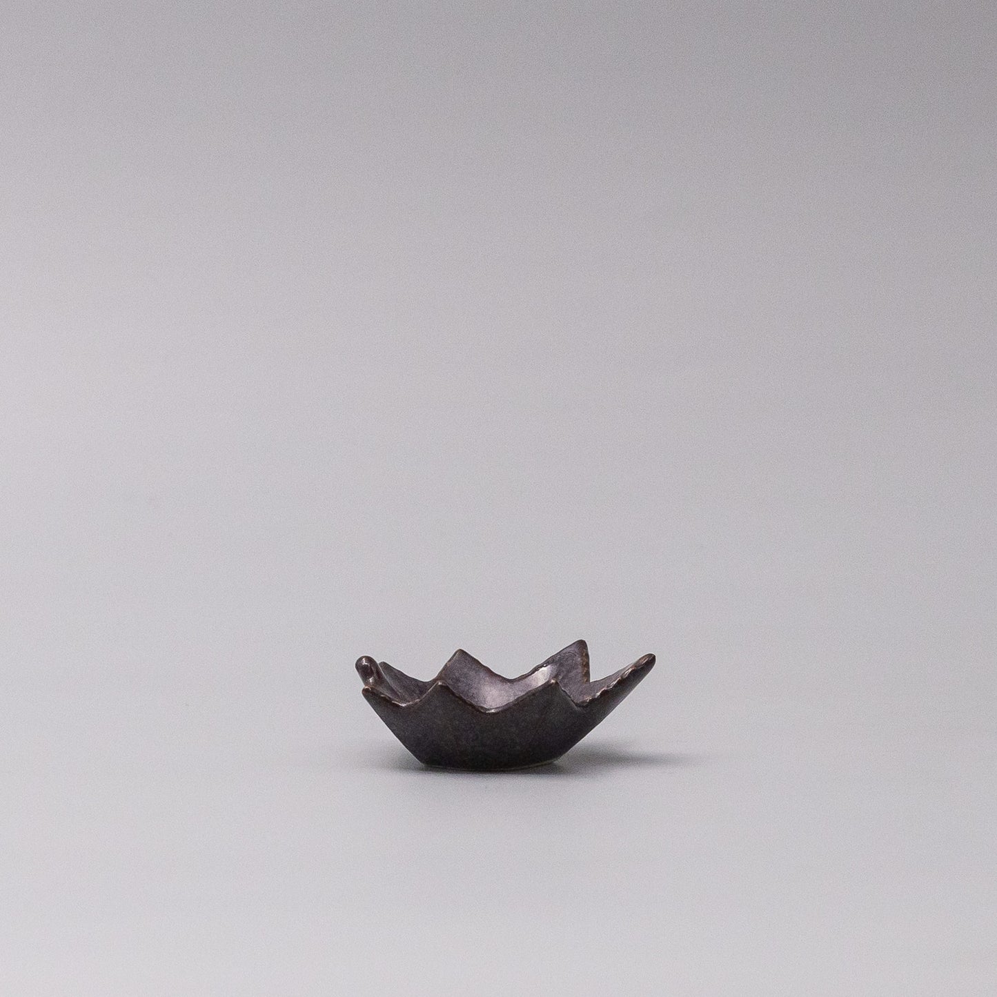 Sauce Dish Maple Leaf 6cm Rasin