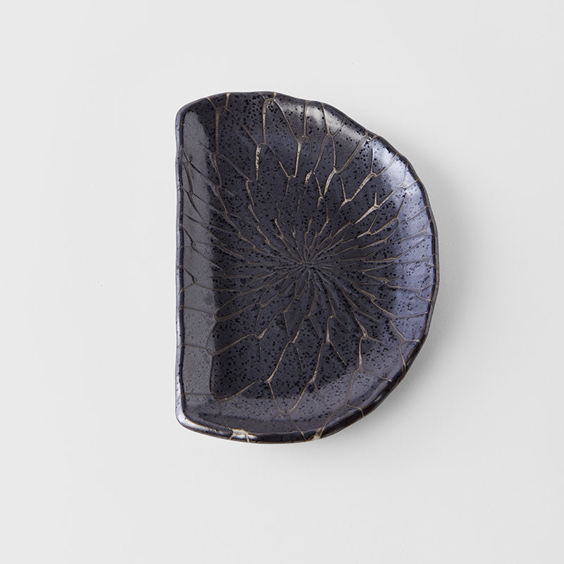 Plate D Shaped 21cm Charcoal Net Design