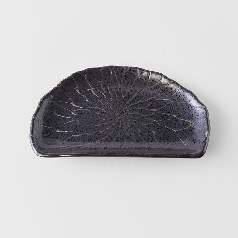 Plate D Shaped 21cm Charcoal Net Design