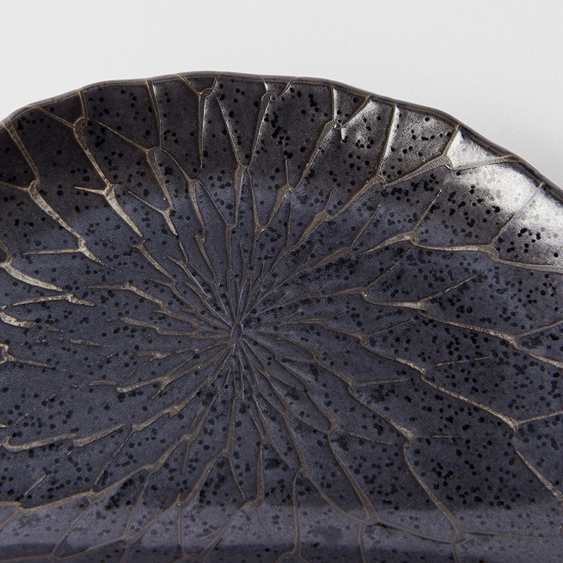 Plate D Shaped 21cm Charcoal Net Design