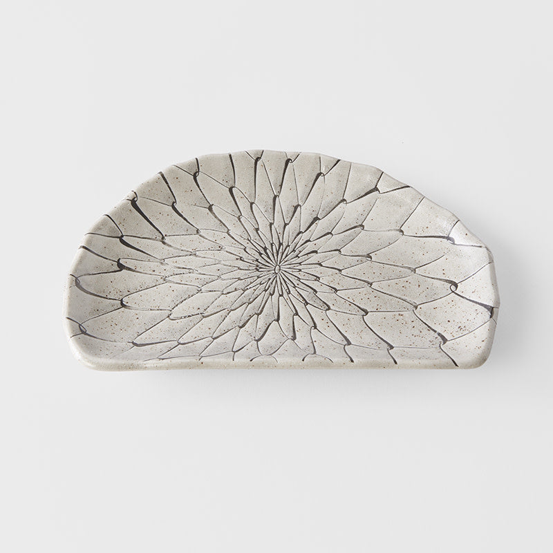Plate D Shaped 21cm Grey Net Design
