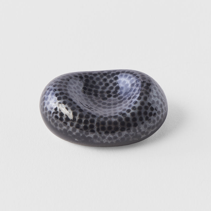 Chopstick Rest Pebble Fine Dots