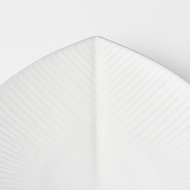 Medium Plate 17.5cm Snow Leaf Glaze