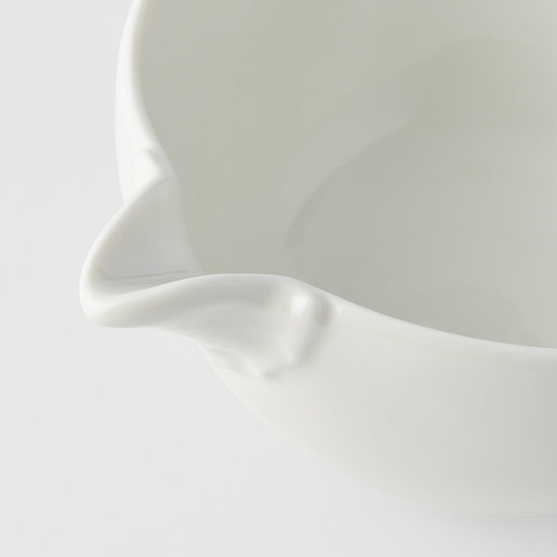 Pourer 12.5cm Ivory White Glaze