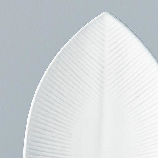 Medium Oval Plate 21.5cm Snow Leaf Glaze
