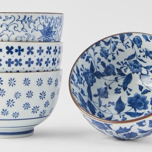 Bowl Set 4pcs Traditional Floral Design