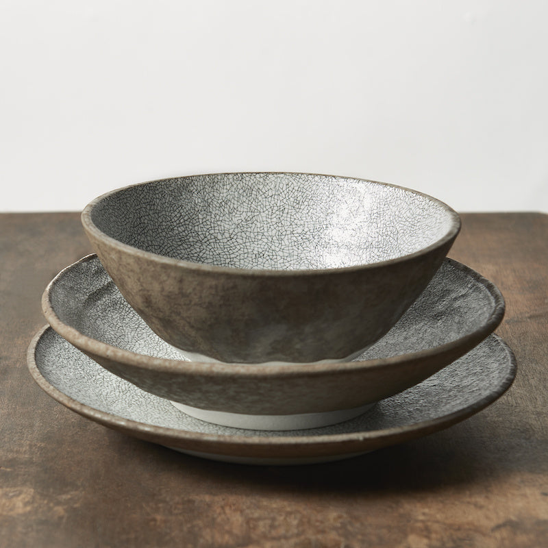 Plate High Rim 22cm Crazed Grey