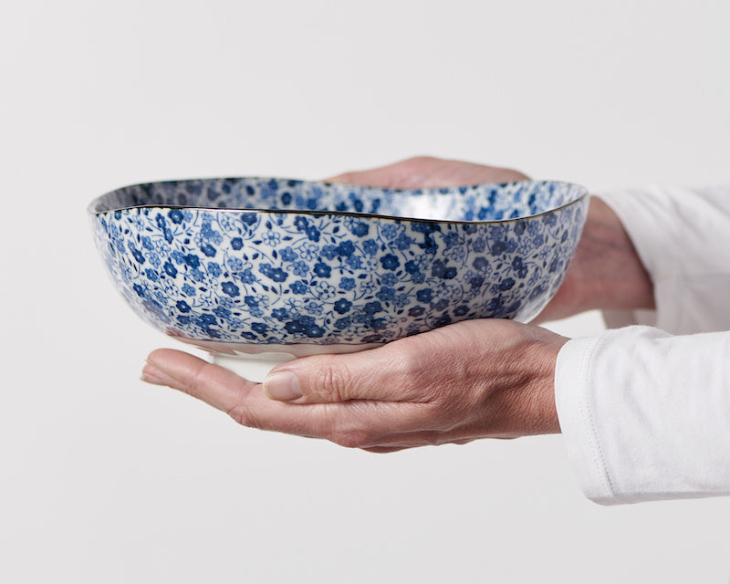 Saucer Organic Shape 12cm Blue Daisy Design - Made In Japan | Japanese Tableware