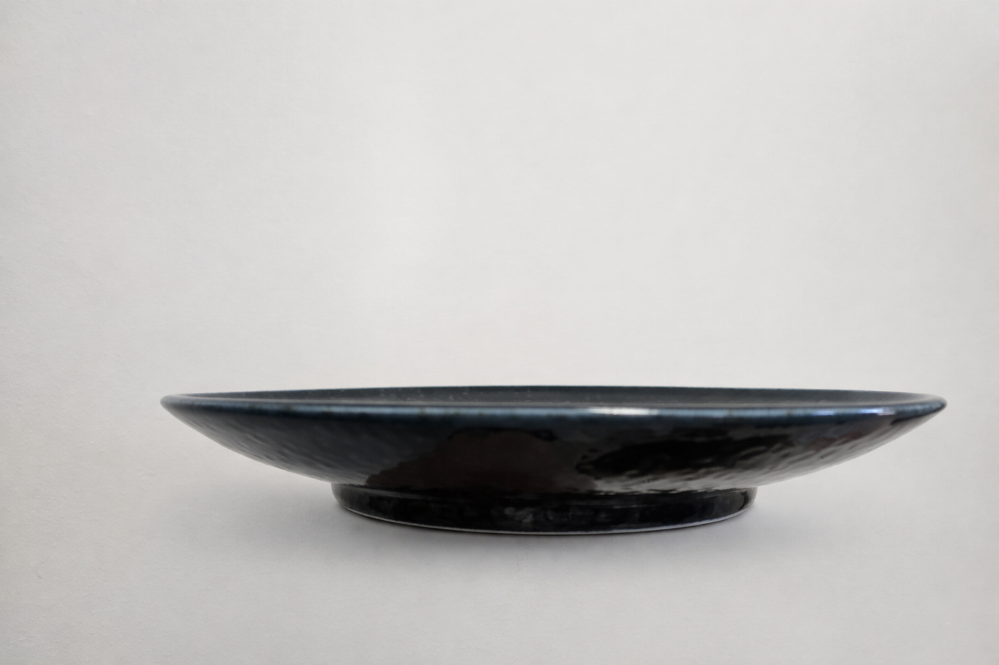 Serving Plate 31cm Midnight Pearl Glaze