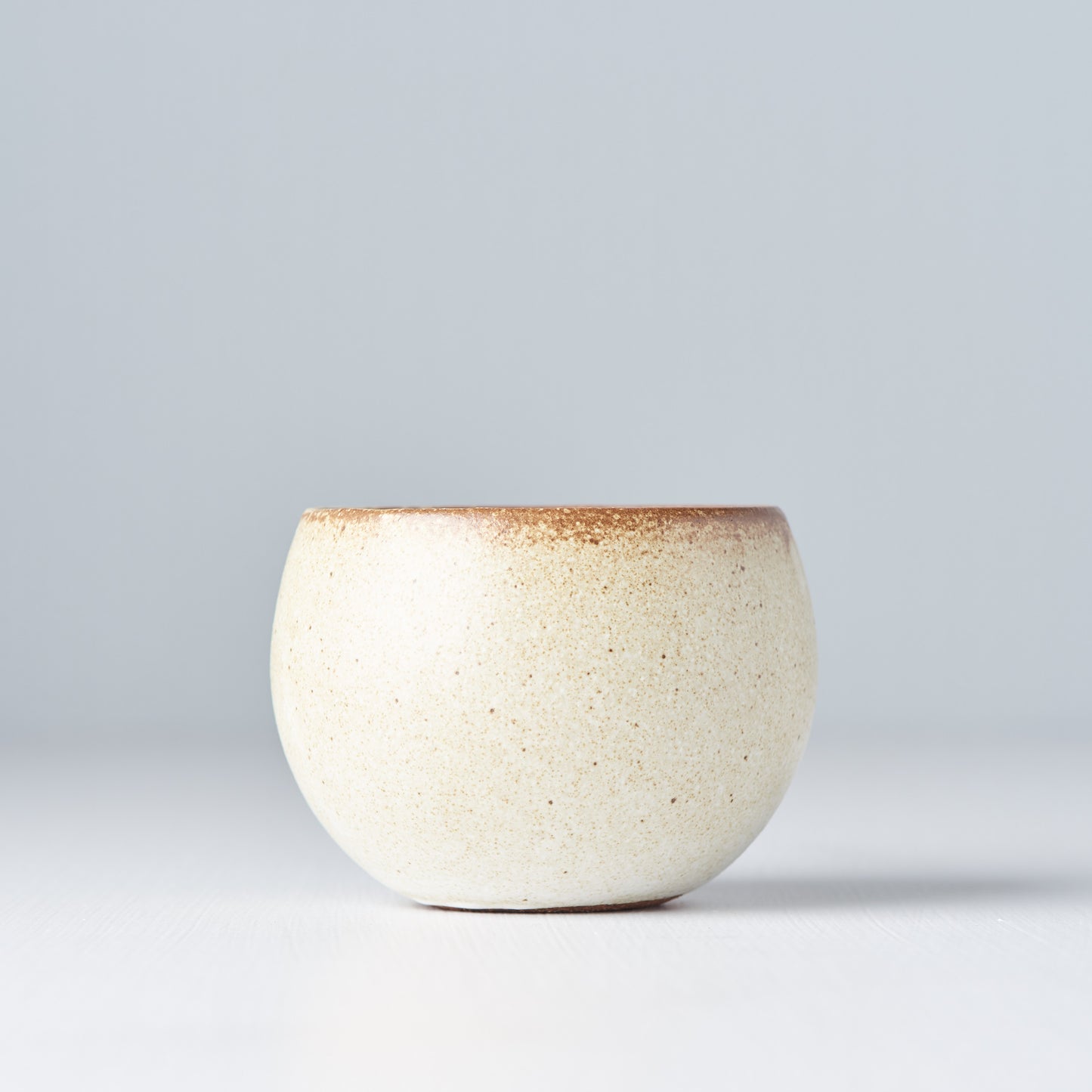 Rounded Tea-cup 180 ml / Oatmeal Glaze