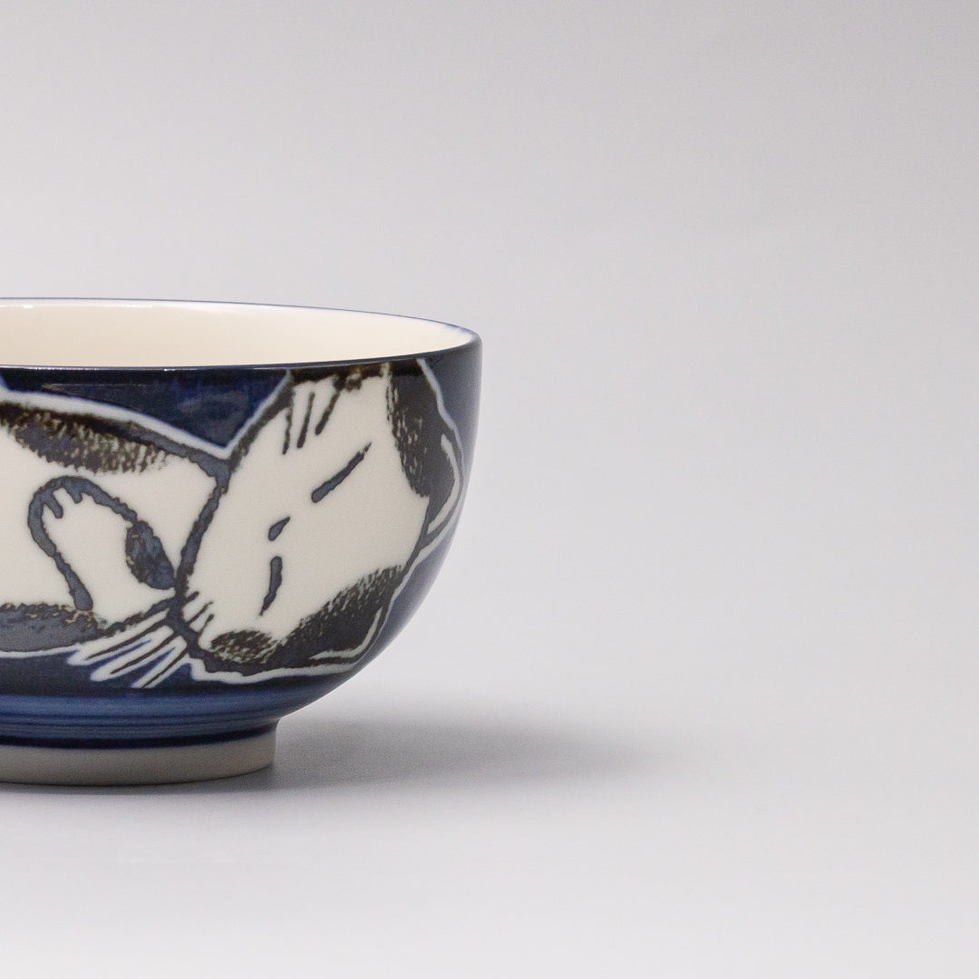 Japanese ceramic bowl sleepy cat design