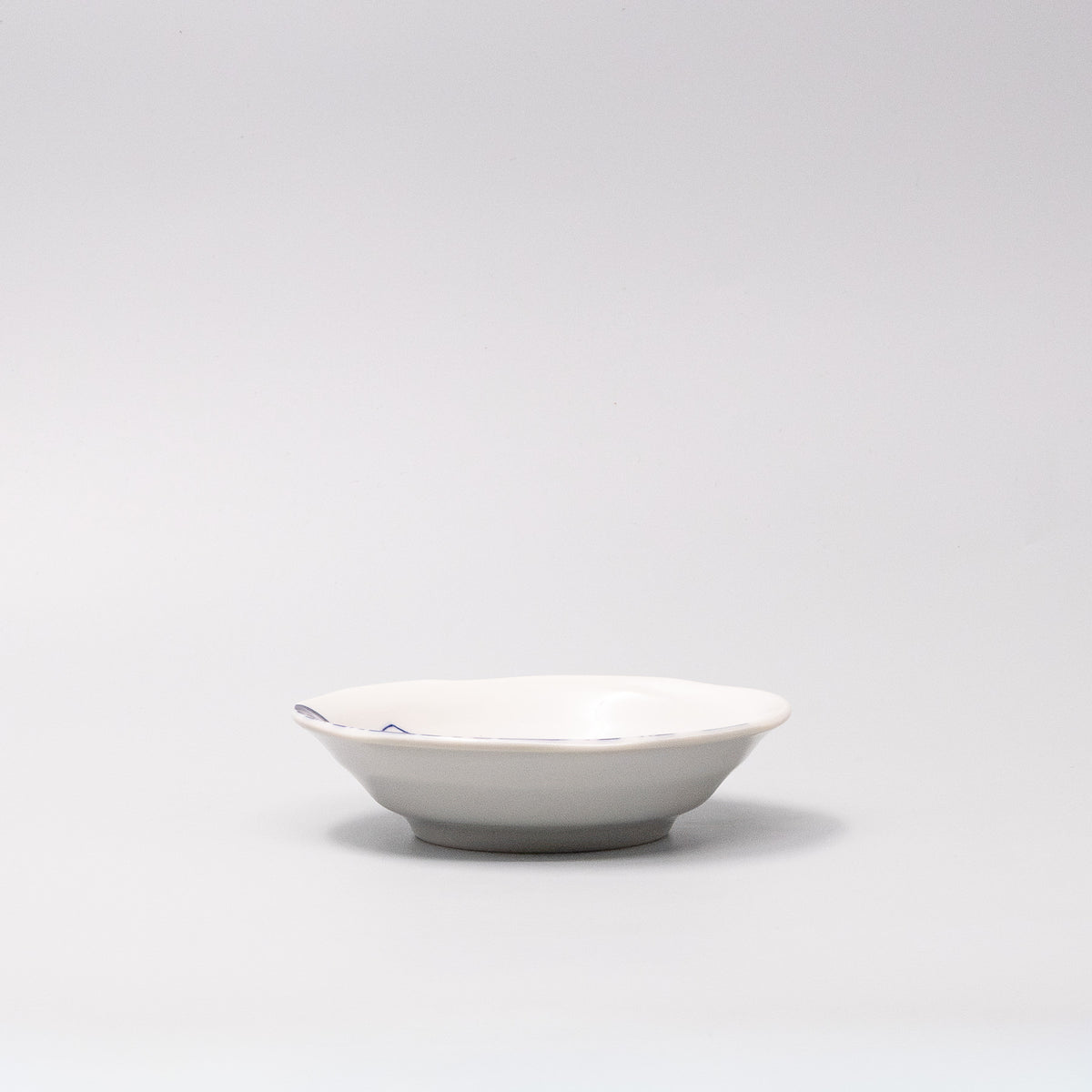 Shallow Bowl 14cm Fishing Cat Design