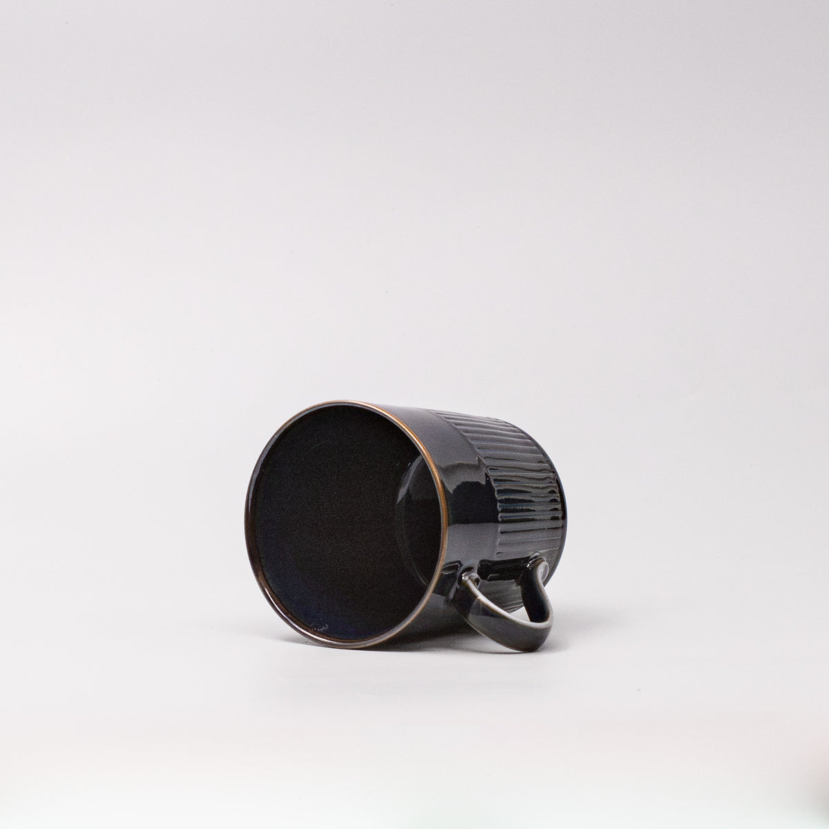 Mug with handle Ridged Navy Glaze