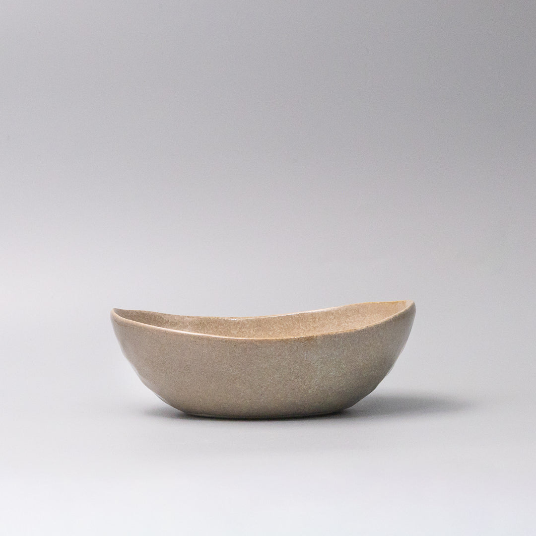 Bowl Oval 20cm Camel Glaze