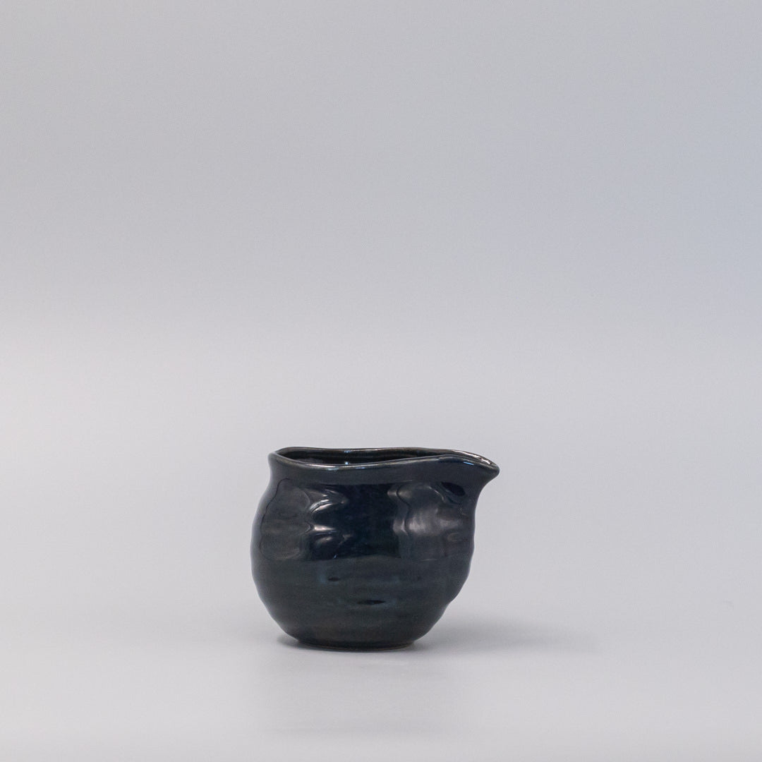 Pourer 410ml Dark Navy Glaze
