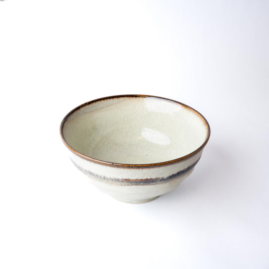 17cm ceramic udon bowl white tenmokku edge glaze 45 degree angle