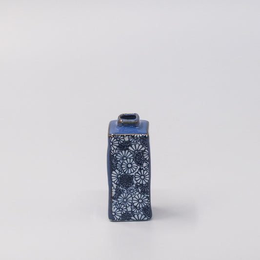Vase Oblong Indigo Chrysanthemum
