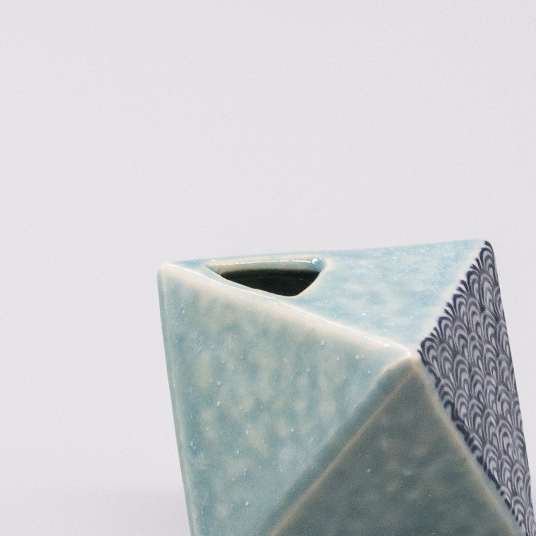Vase Turquoise Wave 4.5H Triangular