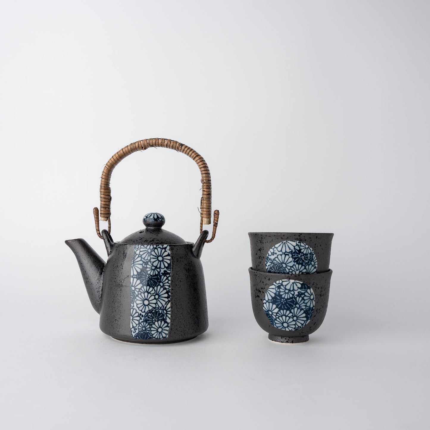 Gift Tea Set for Two 460ml / Willow Handle Black, Indigo Flowers / C1099