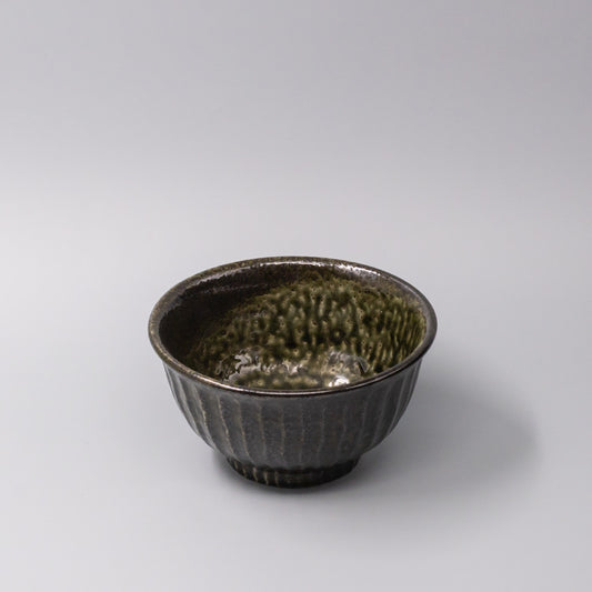 Shinogi Bowl 17.8cm Moss Black Glaze