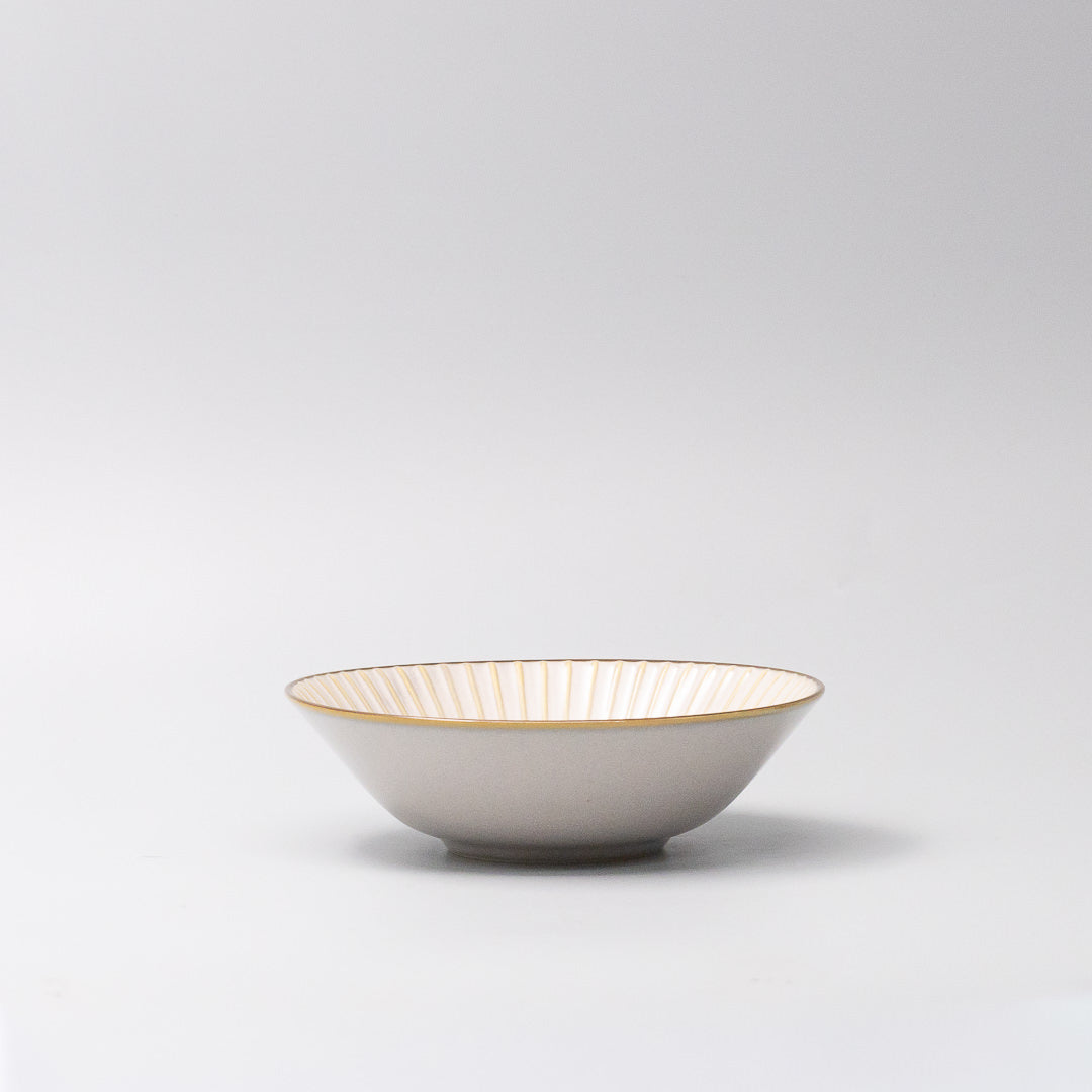 Bowl 17cm White Sendan glaze side profile
