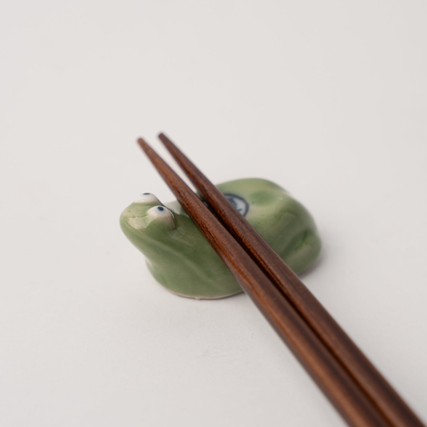 Lucky Frog Chopstick Rest / Green