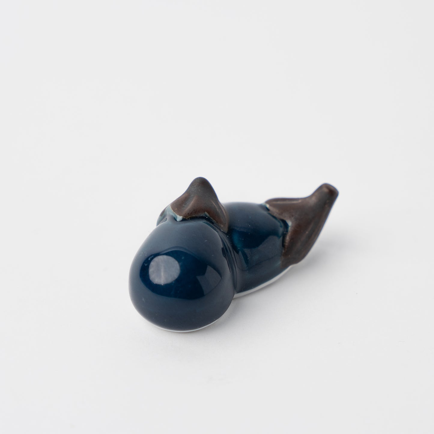 Vegetable Chopstick Rest / Dark Blue Eggplant