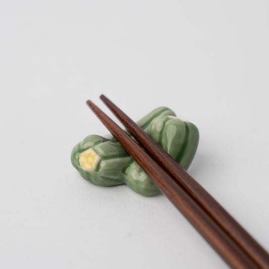 Vegetable Chopstick Rest / Green Pepper