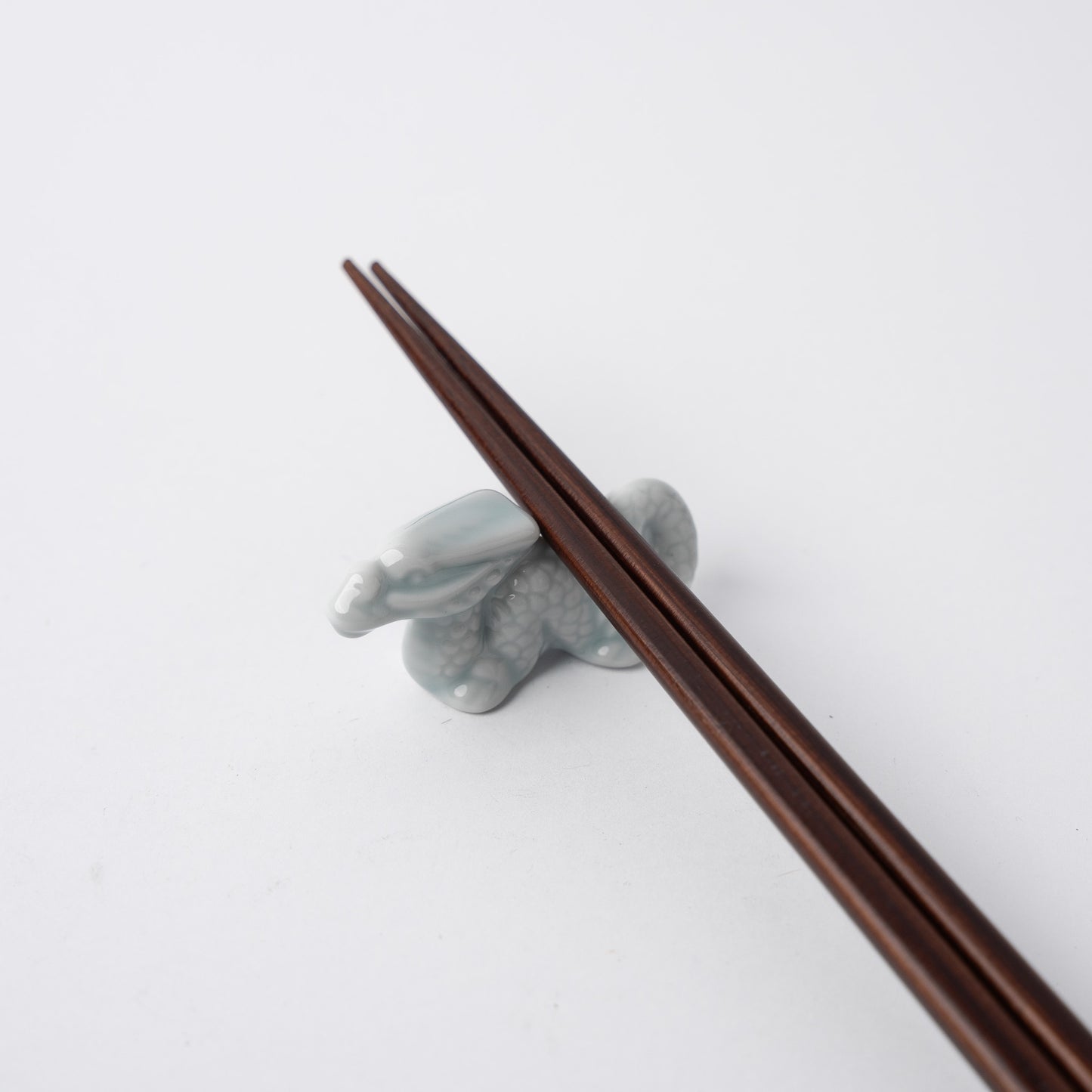 Dragon Chopstick Rest / Ice Blue / C1696