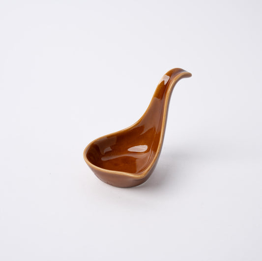 Upright Sauce Dish / Spoon / 11 x 7.5cm H / Brown / C1712