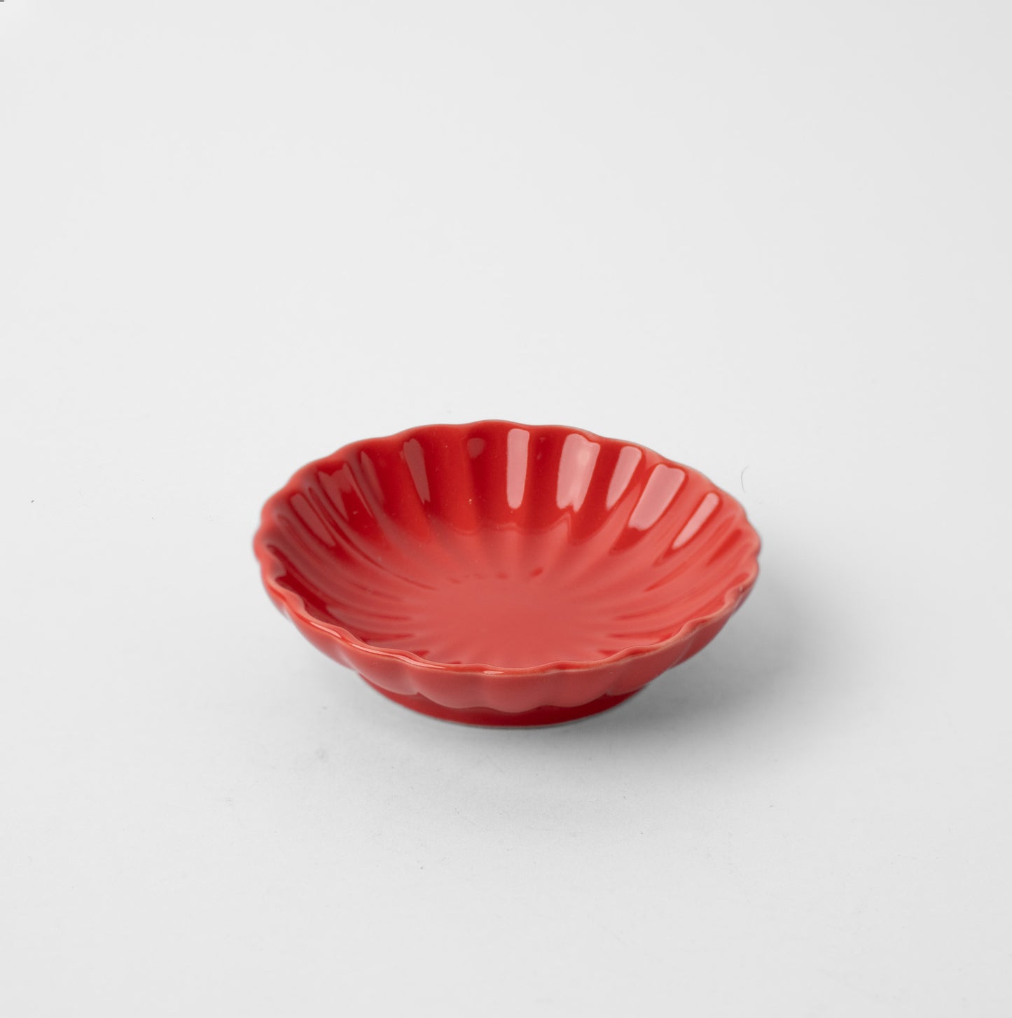 Chrysanthemum Oval Sauce Dish / 7.5cm / Scarlet / C1728