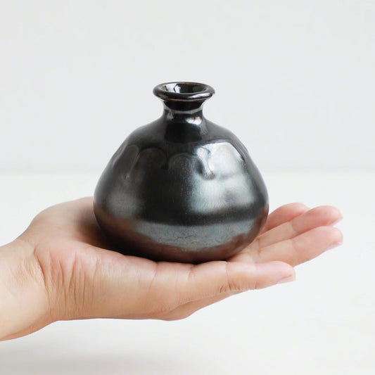 Vase Small Metallic Black Drip Dome