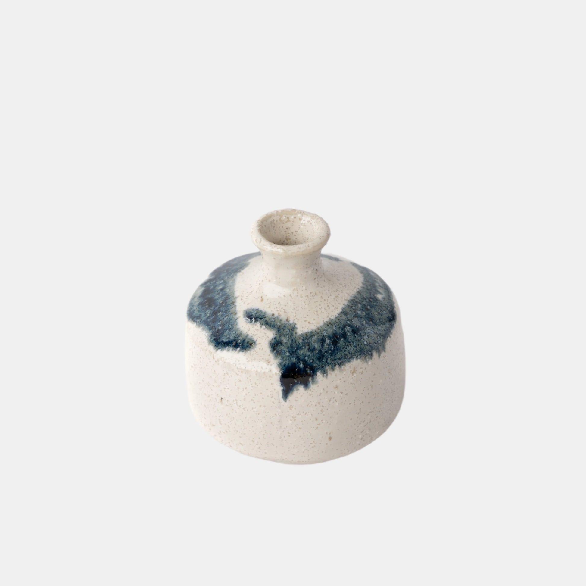 Vase Small Ink on Cream