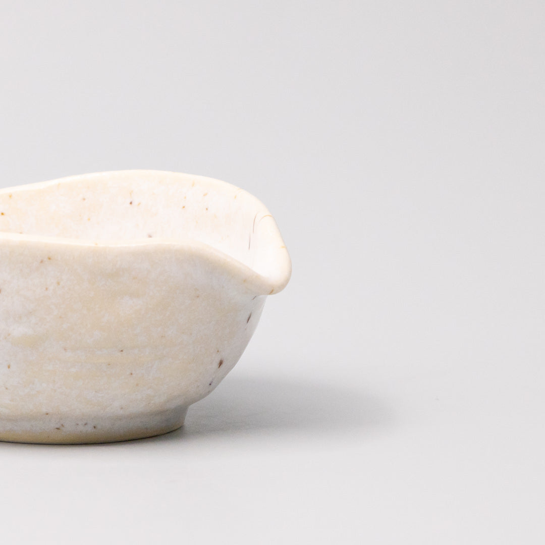 Pourer 140ml Ivory Fleck Glaze