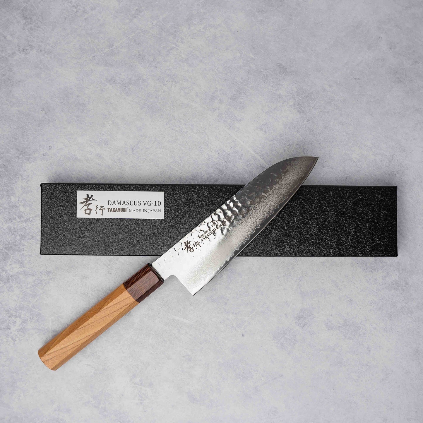 Saikai Takayuki 33 Layer Damascus Knife, Santoku, Blade 17cm