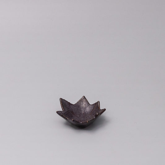 Sauce Dish Maple Leaf 6cm Rasin