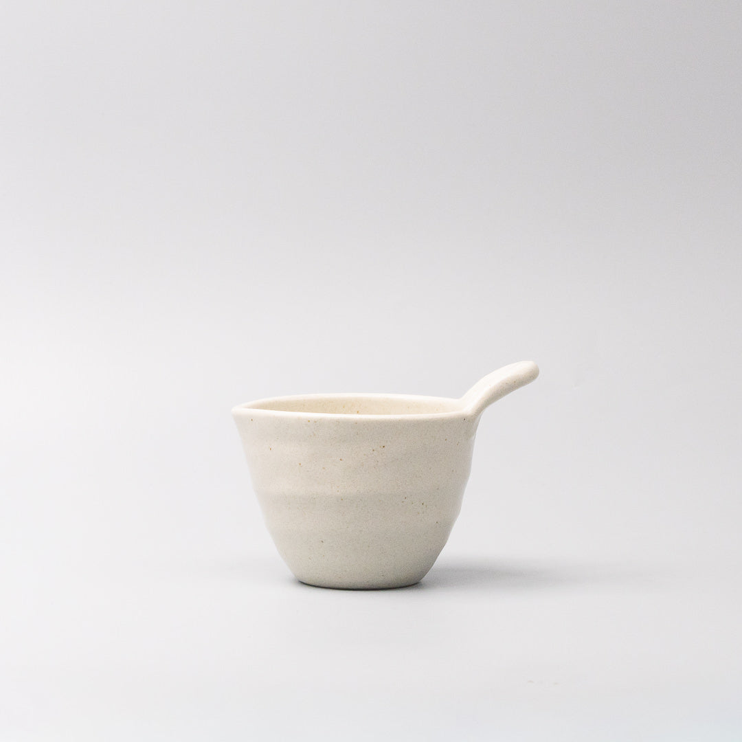 Pourer Cup with handle 10cm Ivory Glaze